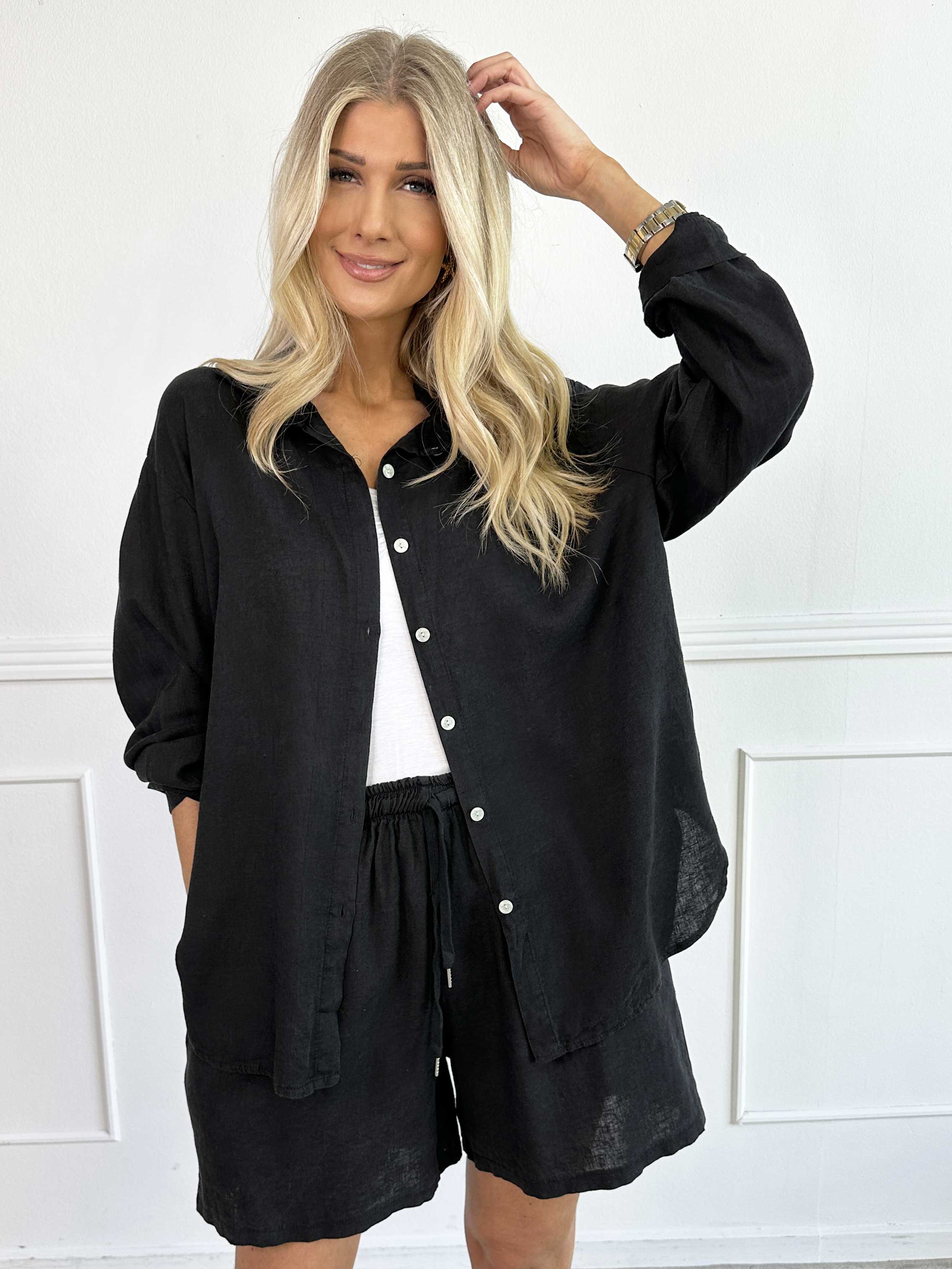 Clara Shirt - Ensfarvet skjorte i viskose og hør